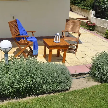 Relax House